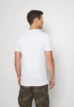 Pier One 7 Pack - T-Shirt Basic - White 12 Pier One 7 Pack - T-Shirt Basic - White -Heren Kledings Winkel 06de93fe02e54e4393a57063dcac320c