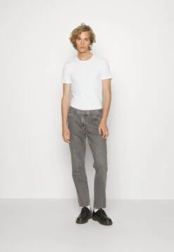 Heren Kledings Winkel -Heren Kledings Winkel 165db44cf276416482877fa5167a851e