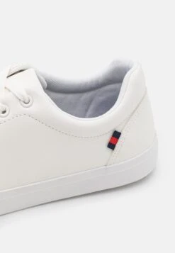 Pier One Unisex - Sneakers Laag - White -Heren Kledings Winkel 1e08045fec014ab382da64da74b462a7