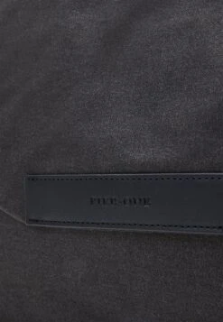 Pier One Schoudertas - Black 11 Pier One Schoudertas - Black -Heren Kledings Winkel 350f8e778dcf46268b5d31283848cea8