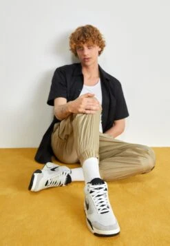 Nike Sportswear Air Flight Lite Mid Nas - Sneakers Hoog - Photon Dust/Black/Metallic Silver/Light Smoke Grey/White/Pale Ivory -Heren Kledings Winkel 560daf0e121c4269ba1c67652031ecf4