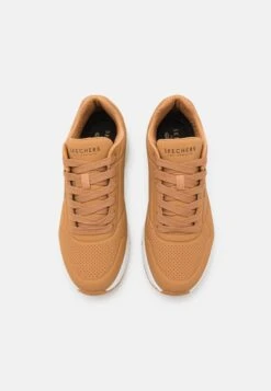Uno - Sneakers Laag - Tan -Heren Kledings Winkel 5a3a0feab67d4431bcac5fb0c40c9aa7