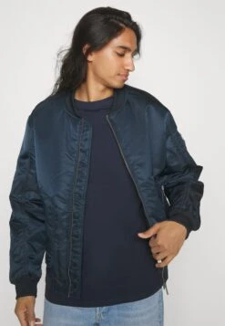 YOURTURN 3Pack Unisex - T-Shirt Basic - Olive, Beige, Dark Blue 15 YOURTURN 3Pack Unisex - T-Shirt Basic - Olive, Beige, Dark Blue -Heren Kledings Winkel 5b3b0b549208478d880117e283d8c958