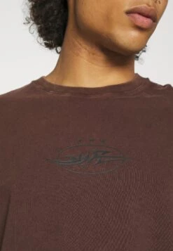 YOURTURN Unisex - T-Shirt Print - Dark Brown -Heren Kledings Winkel 74761be360f54e53ba8cda4b165c879f