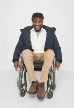 Pier One Vest - Off White -Heren Kledings Winkel 90d97e053d224200bd224084b6e217cc