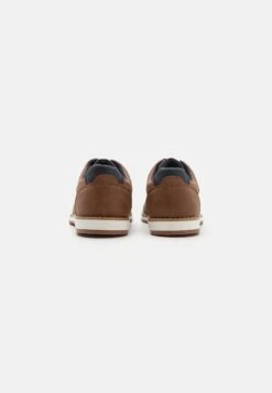 Pier One Sportieve Veterschoenen - Cognac -Heren Kledings Winkel 93d873450820490c9e77eb6718fb66c3
