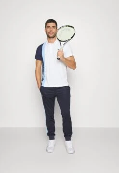 Lacoste Sport Tennis - Poloshirt - White/Navy Blue-Overview 9 Lacoste Sport Tennis - Poloshirt - White/Navy Blue-Overview -Heren Kledings Winkel a3e0b6d9444f4c6981d4c5108cf6cd68