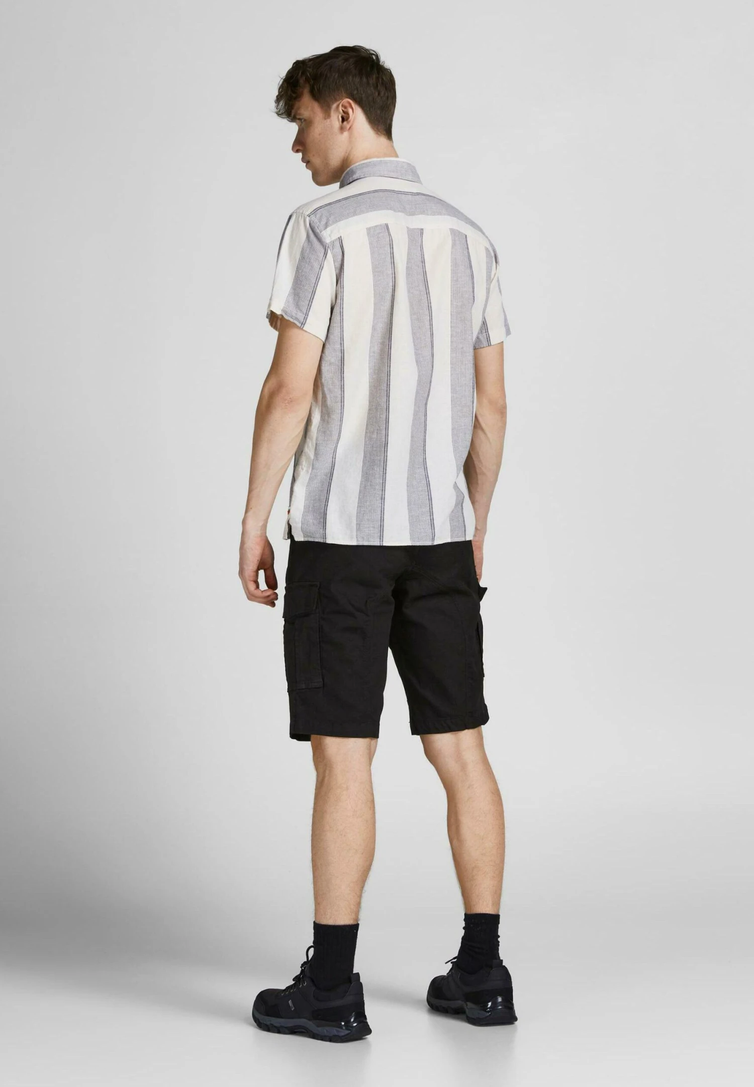 Jack & Jones Unifarbene Dex Mit Cargotaschen - Shorts - Schwarz 5 Jack & Jones Unifarbene Dex Mit Cargotaschen - Shorts - Schwarz - Afbeelding 3