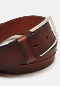 Bugatti Riem - Whisky 7 Bugatti Riem - Whisky -Heren Kledings Winkel bc37b74ec4b34cab889936a6168e49fa