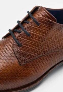 Bugatti Zavinio - Veterschoenen - Cognac -Heren Kledings Winkel c412ed9dfd7c4b9ab917a6e5b0bb0a18