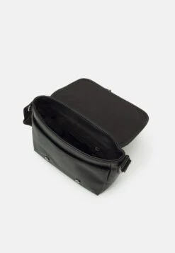 Pier One Unisex - Schoudertas -Black -Heren Kledings Winkel c8b3267bb4784f2bbcd3cf675ef176e0