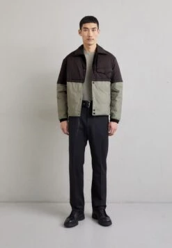 Heren Kledings Winkel -Heren Kledings Winkel d4db434f25ea464482f307f5cd01194f