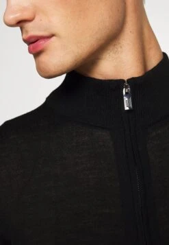 Emporio Armani Cardigan - Vest - Nero -Heren Kledings Winkel d5612eba4c3f4a99b6b7e862d14b206b