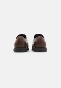 Pier One Unisex - Sportieve Veterschoenen - Dark Brown -Heren Kledings Winkel def25b02b8464c7bb9962d0b86180f45